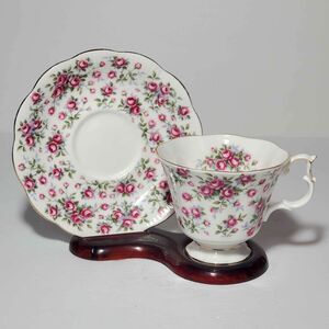 Royal Albert Teacup and Saucer Chelsea Pink Flowers